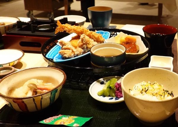 日本・軽井沢「軽井沢 with 犬」の写真:子供の食事はこんな感じです。