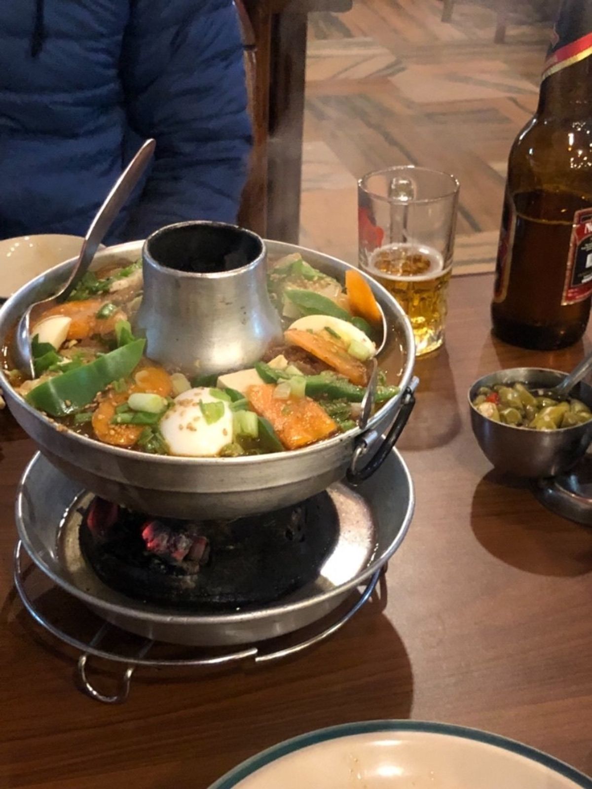 念願の鍋ギャコク！なんともどこかで食べたような味。野菜いっぱいでありがたい...