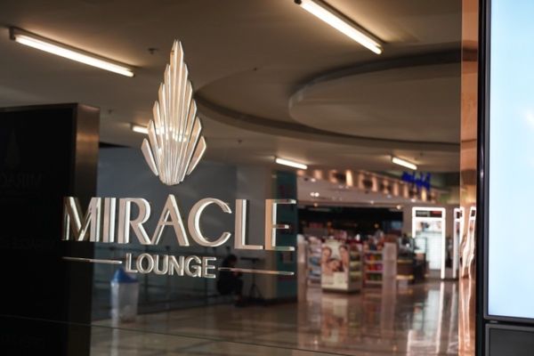 ネパール・カトマンズ「ネパールカトマンズヒマラヤの旅！」の写真：バンコク到着。トランジットは4時間強。ス...