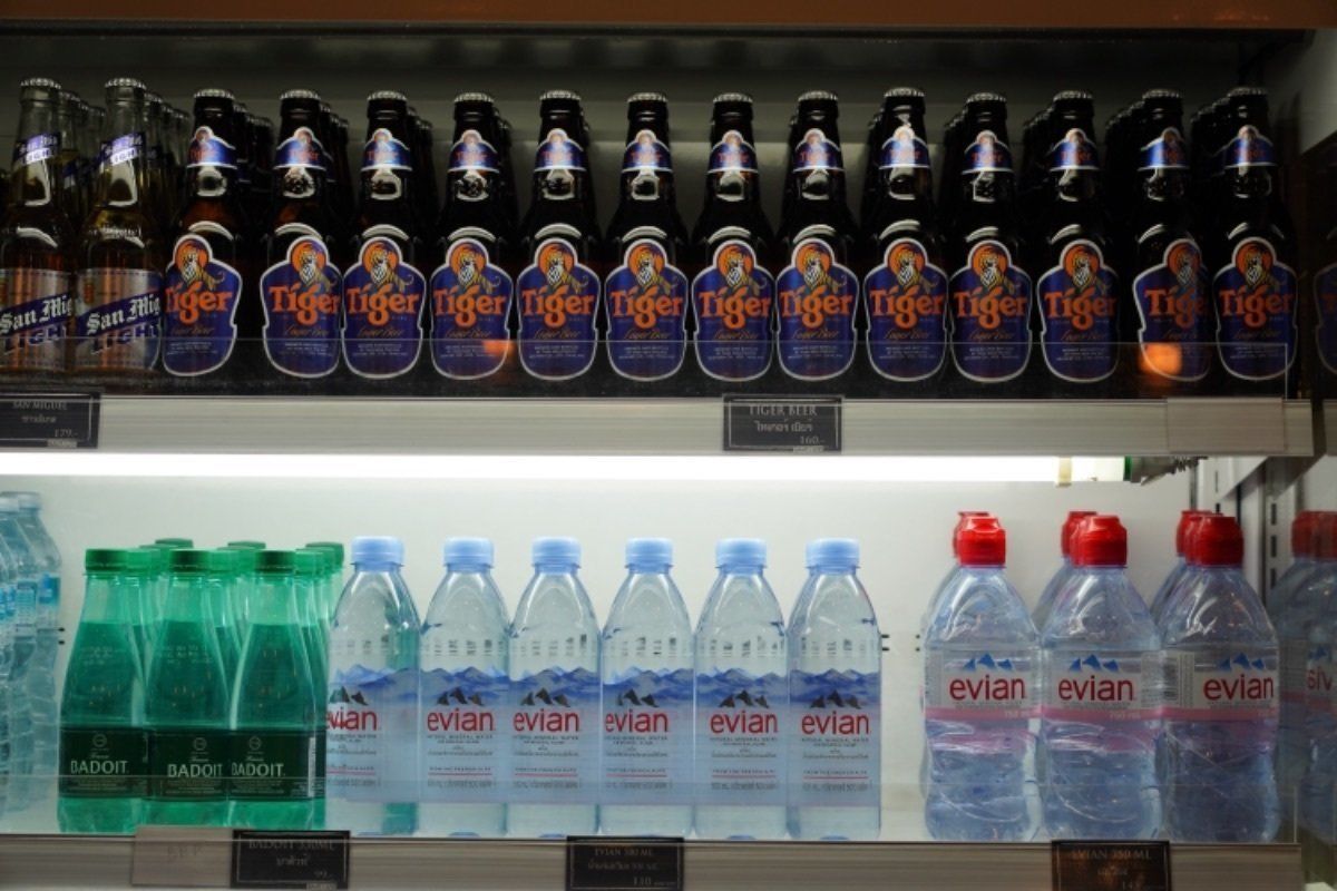 バンコク到着。トランジットは4時間強。スワンナプーム空港はとても広い。次の...