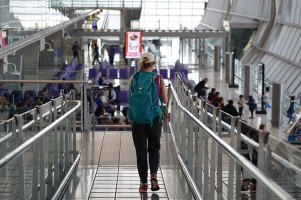 ネパール・カトマンズ「ネパールカトマンズヒマラヤの旅！」の写真：ネパールカトマンズへの搭乗。周りはネパー...