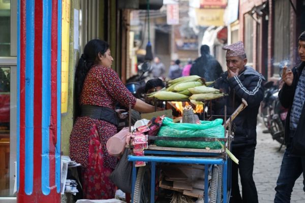 ネパール・カトマンズ「ネパールカトマンズヒマラヤの旅！」の写真：ホテルで少し休憩をし、カトマンズタメル地...