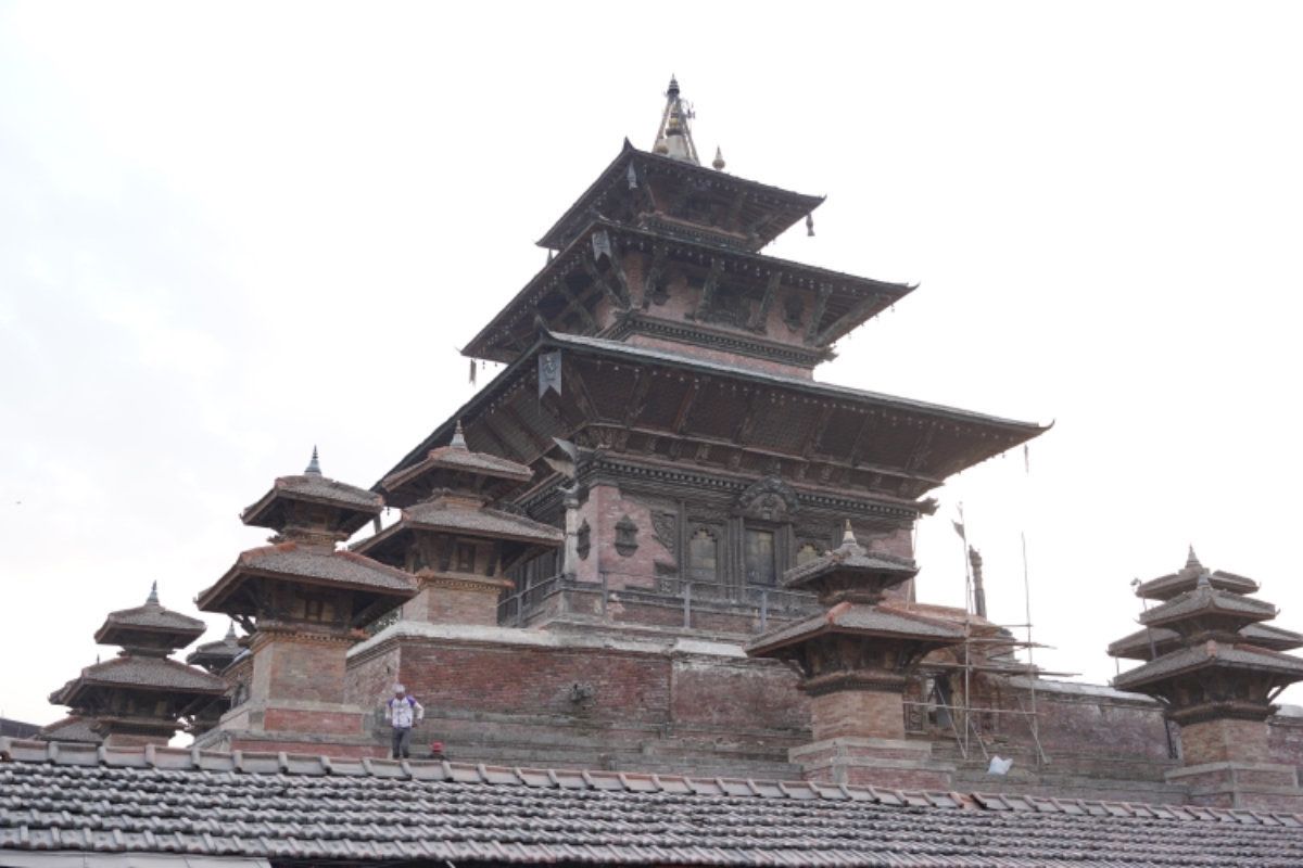 世界遺産のダルバート広場。2015年のネパール地震によって崩壊した寺院がい...