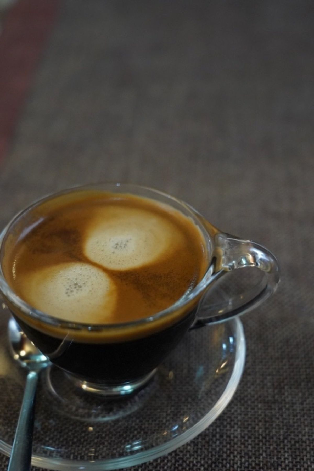 3日目朝は近所の「Yala cafe」でモーニング。ネパール風オムレツとパ...