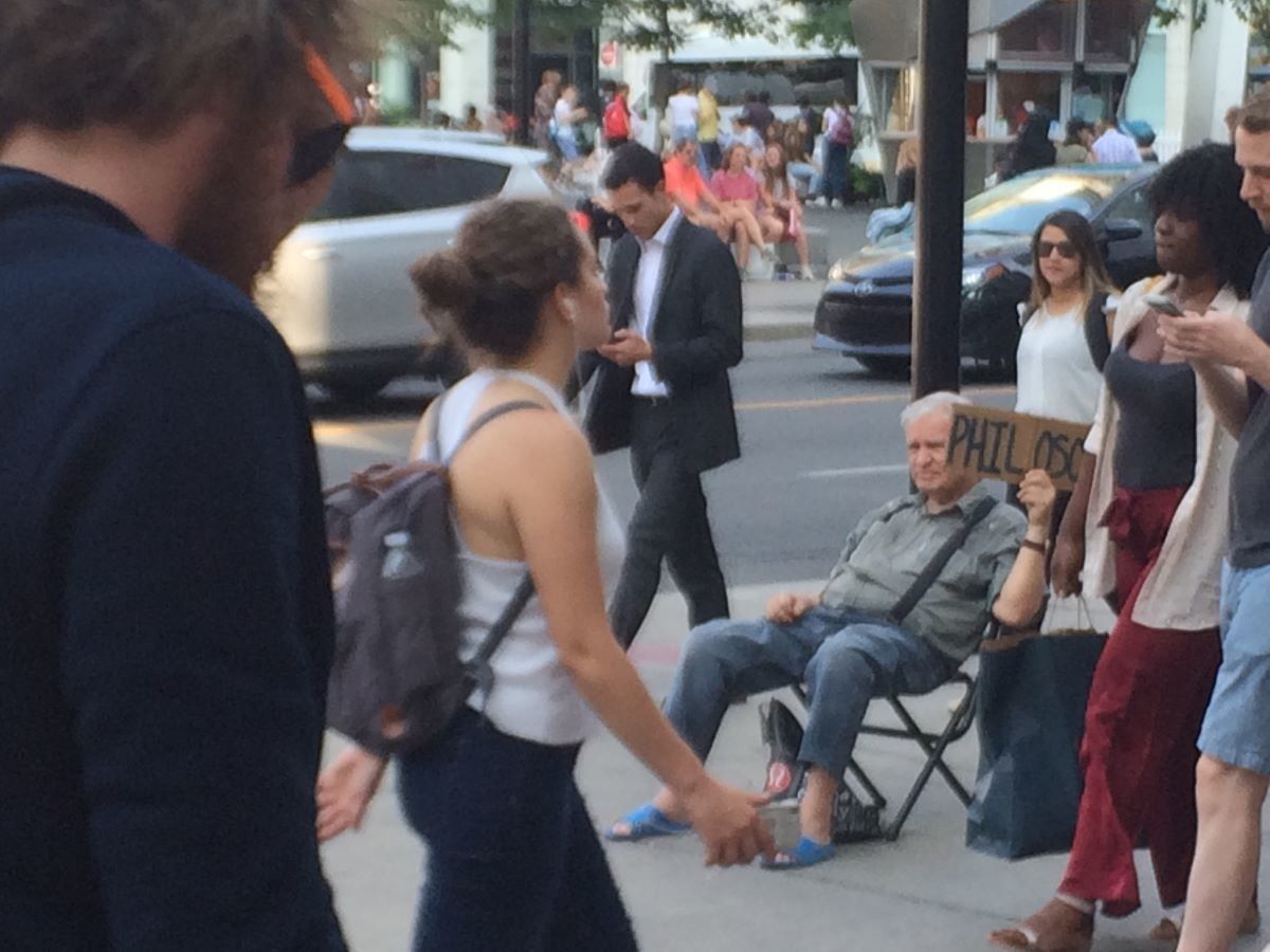 直前のDublin, Irelandで持っていたほとんどの荷物を盗まれ失意...