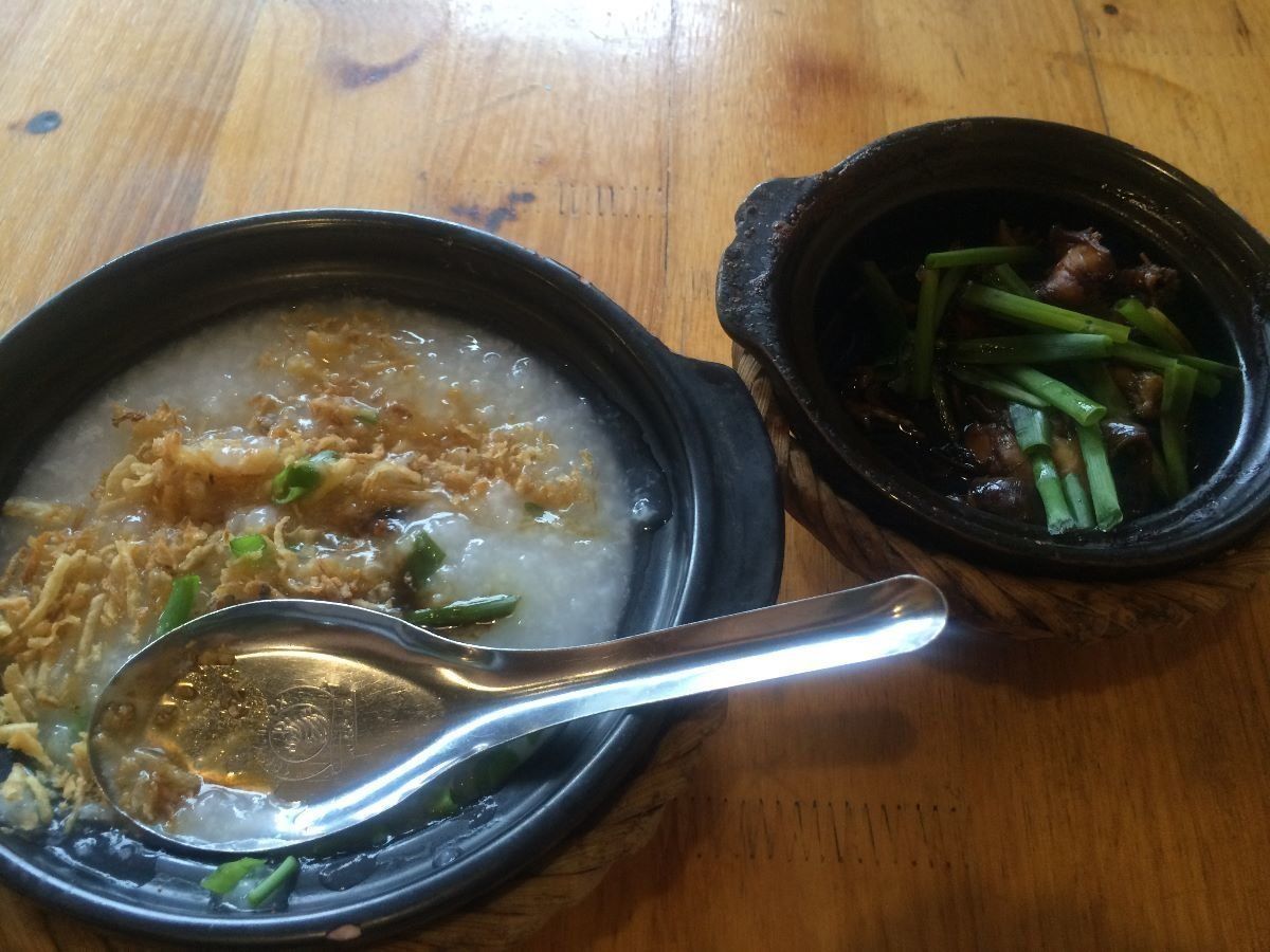 寝台バス
美食