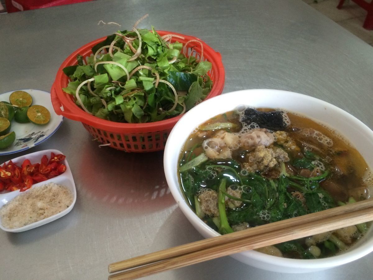 寝台バス
美食