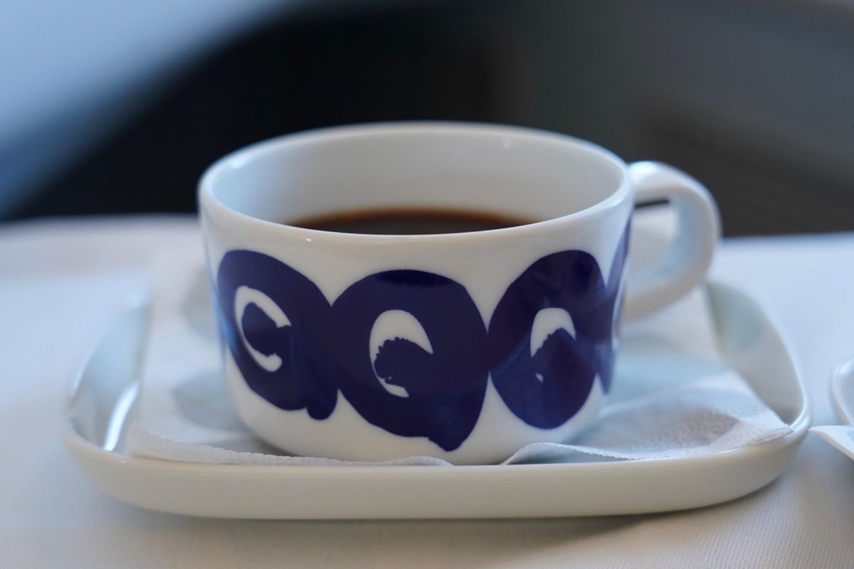 フィンエアーはさすがフィンランドだけありマリメッコ（Marimekko）と...