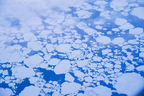 アイスランド・レイキャビク「アイスランド、オーロラと温泉の旅」の写真：日本からフィンランドのヘルシンキまではロ...