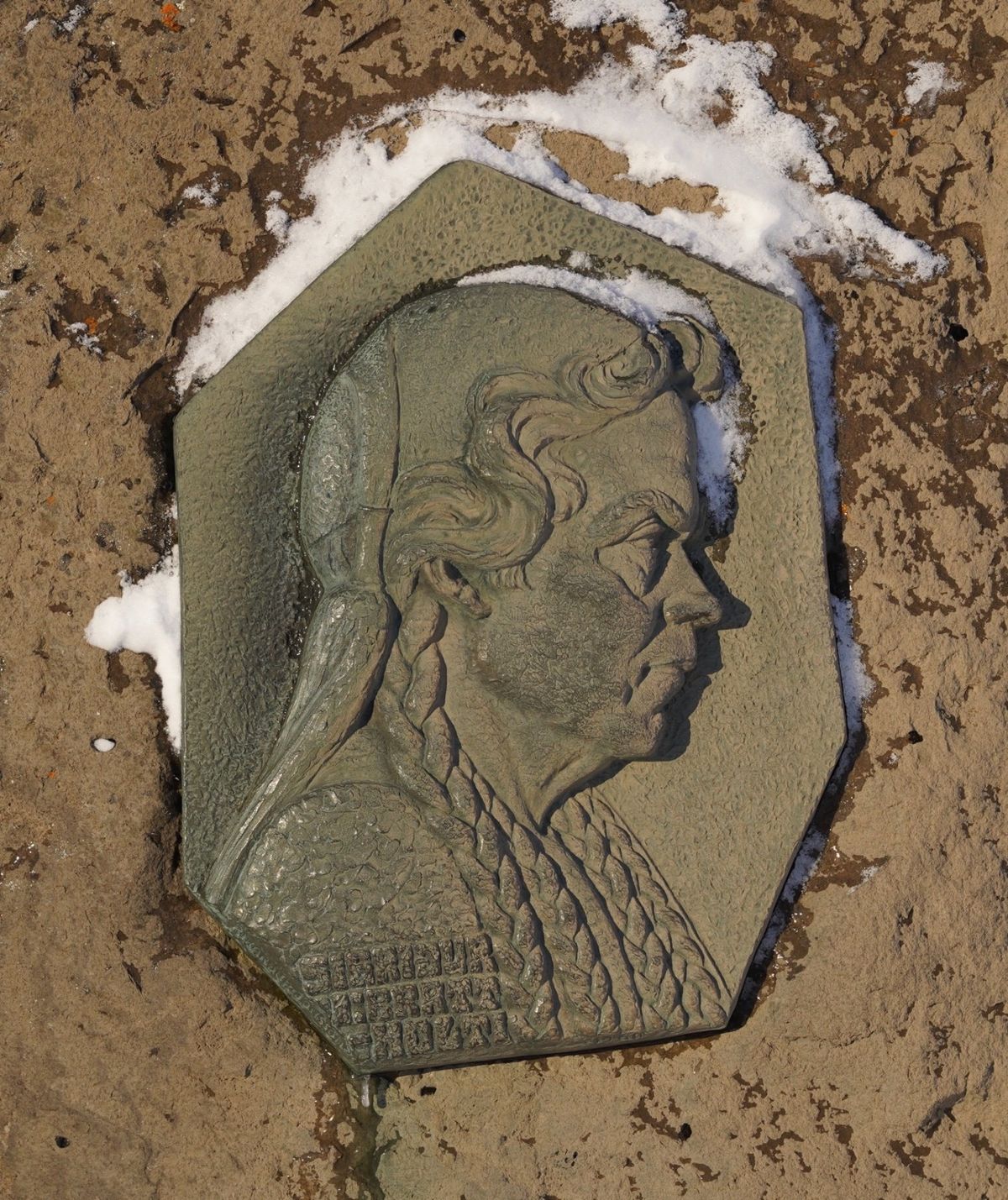 アイスランドで最も美しいと言われている「グトルフォスの滝」にきた。又の名を...