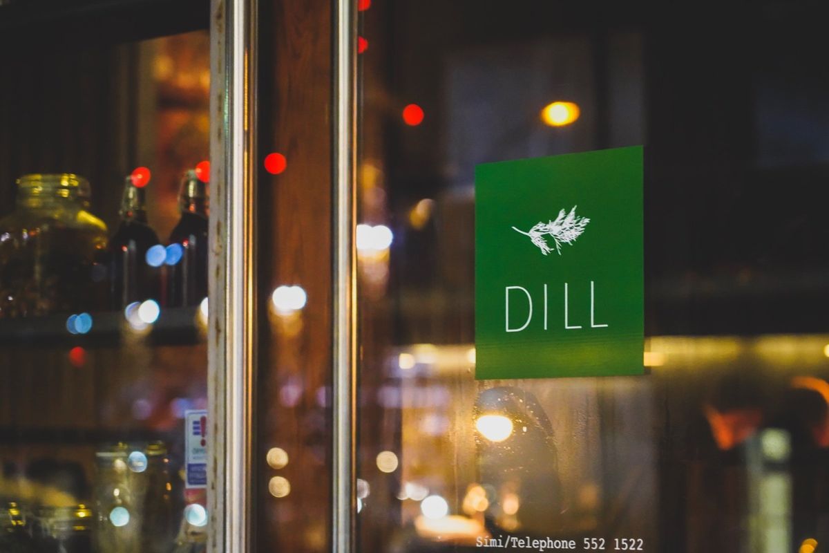 ‪ブルーラグーンからレイキャビクに戻りアイスランド唯一のミシュラン店「Di...