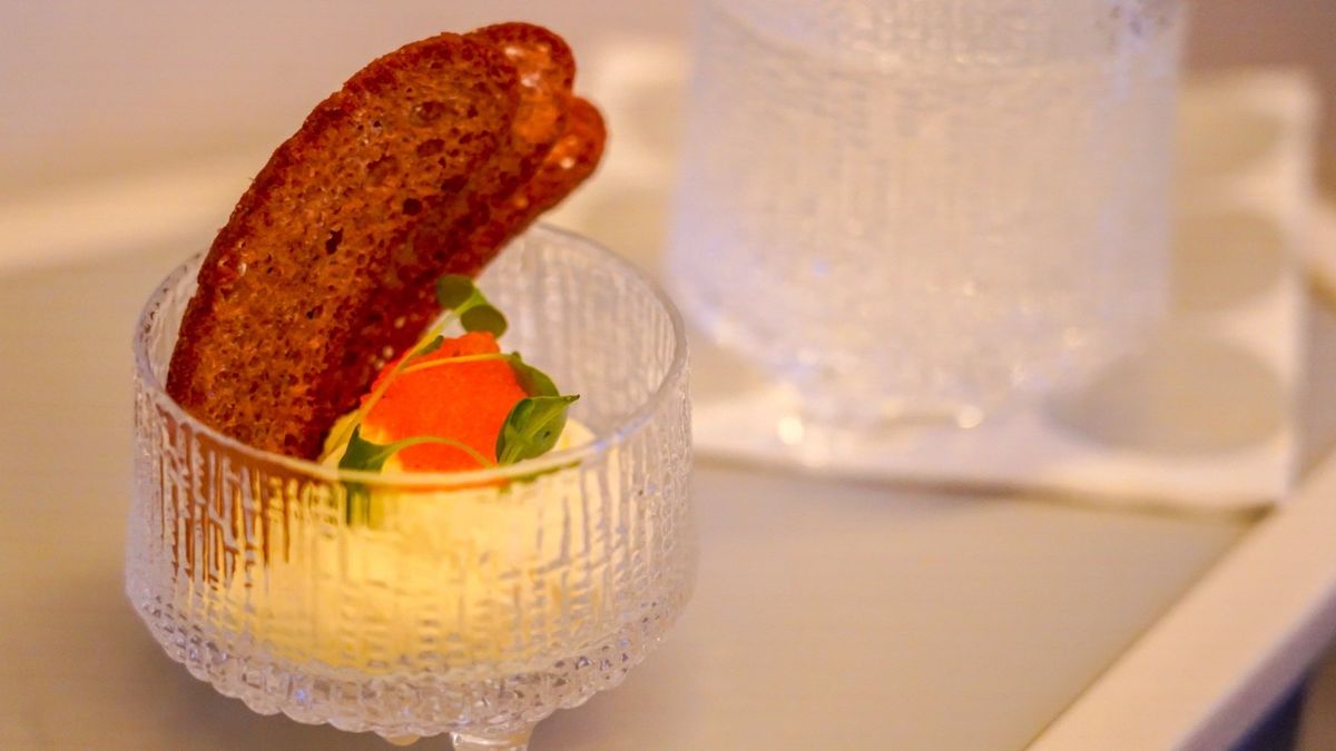 日本へ帰国。帰りも行きと同じフィンエアー。ヘルシンキ経由で約15時間。最後...