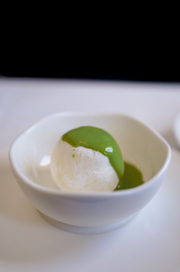 ベトナム・ダナン「ベトナム　ダナン・ホイアン」の写真：ベトナム航空の機内食はベトナムキュイジー...