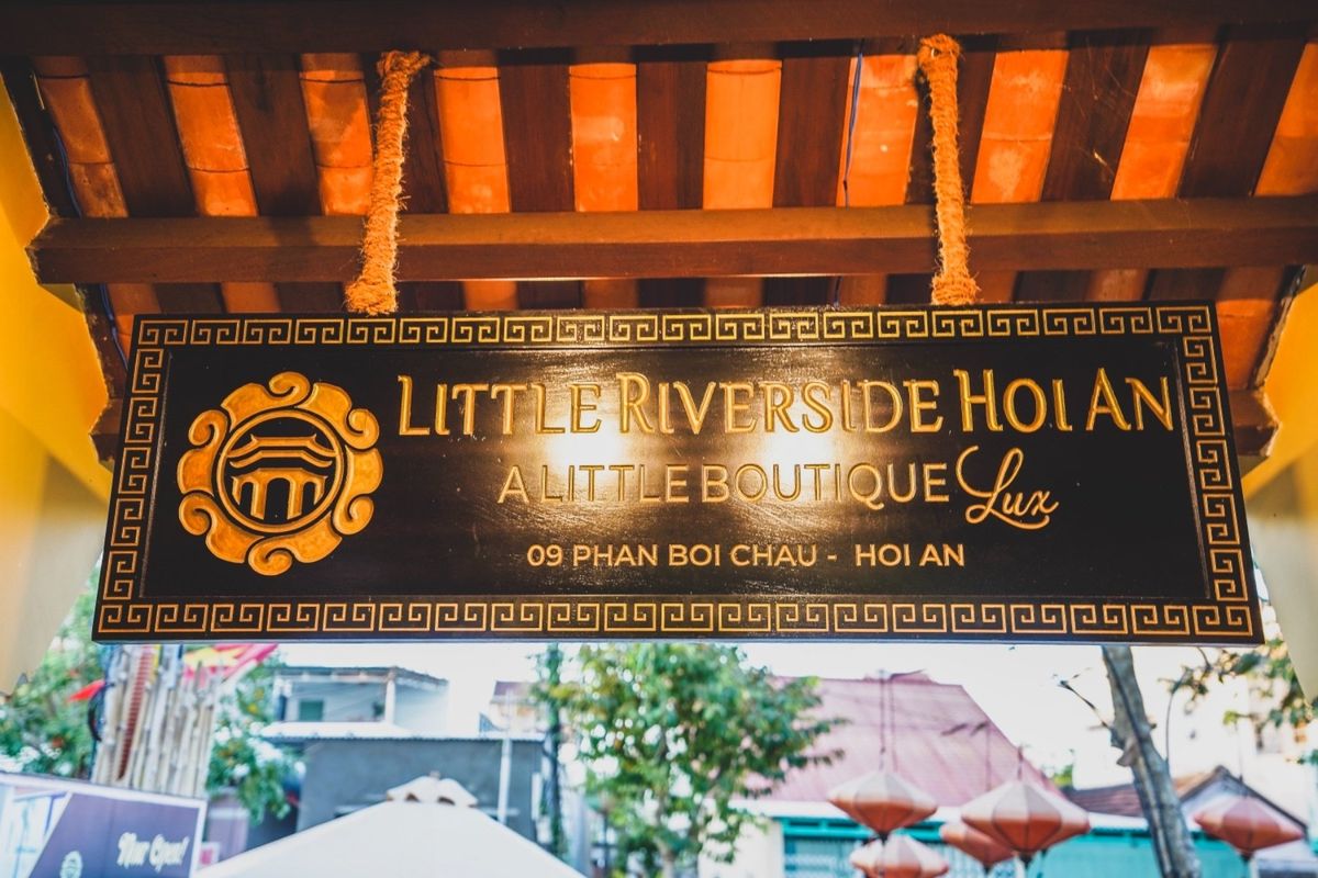 ホイアンでのホテルは「Little Riverside Hoian」。旧市...
