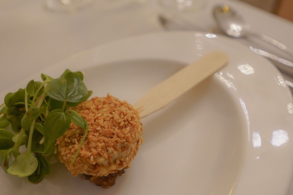 AUBERGINE49の料理はフレンチベースのフュージョン系という感じであ...