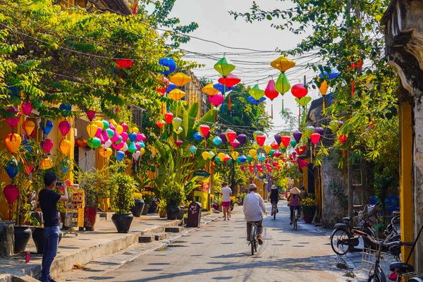 ベトナム・ダナン「ベトナム　ダナン・ホイアン」の写真：‪旧市街に近づくにつれてランタンが増えて...