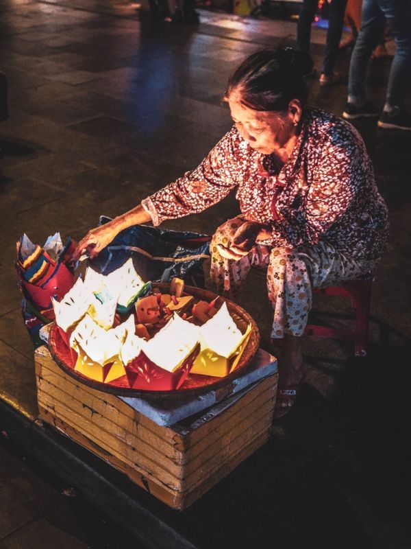 ベトナム・ダナン「ベトナム　ダナン・ホイアン」の写真：ナイトマーケットから旧市街に戻ってきた。...