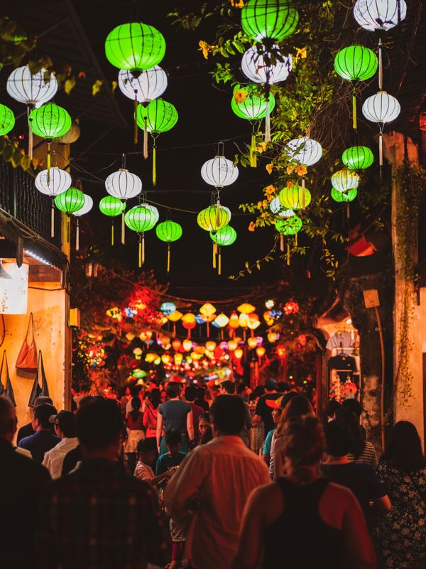 ベトナム・ダナン「ベトナム　ダナン・ホイアン」の写真：旧市街に戻り「グエンタイホック通り」を歩...