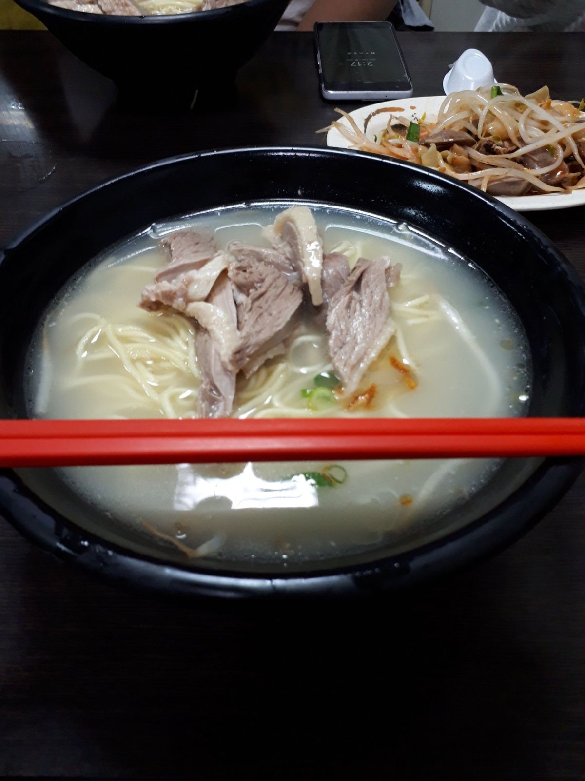 移動日に限って雨。と言うか実際にはもっと雨が降りがちらしいので、たまたま天...