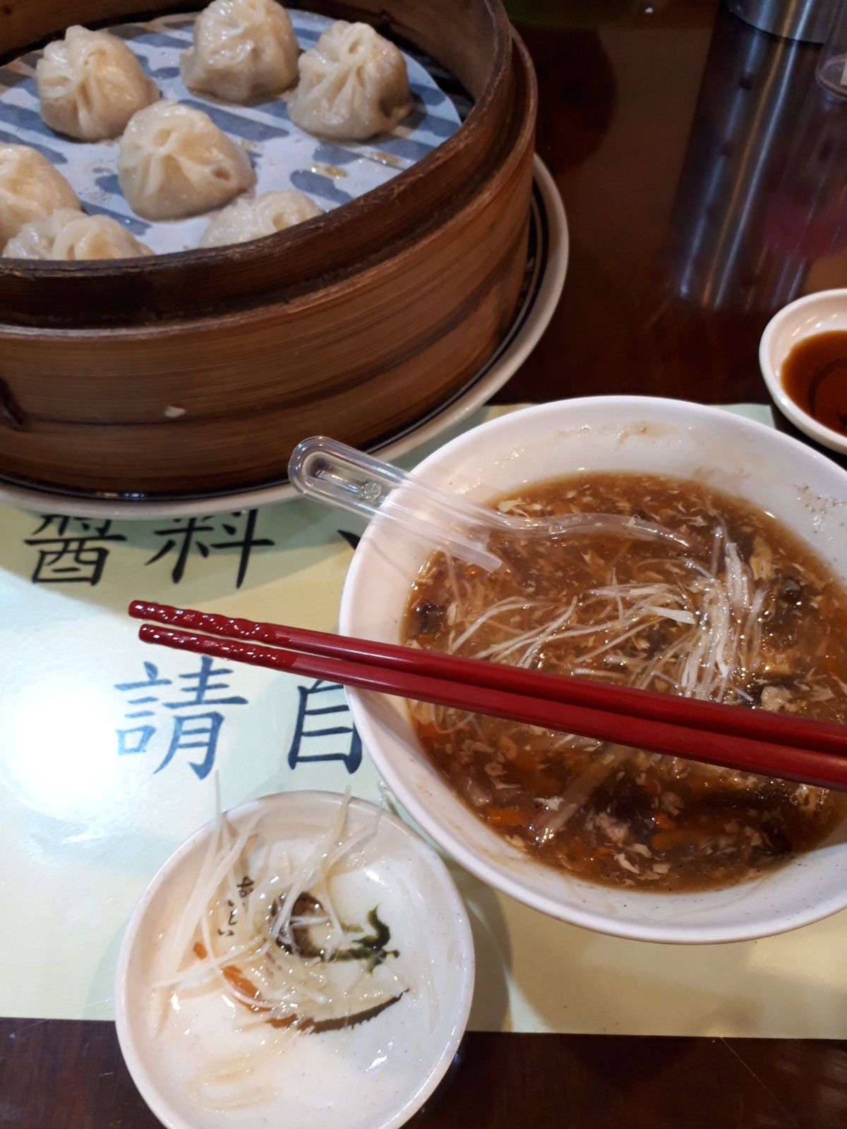 移動日に限って雨。と言うか実際にはもっと雨が降りがちらしいので、たまたま天...