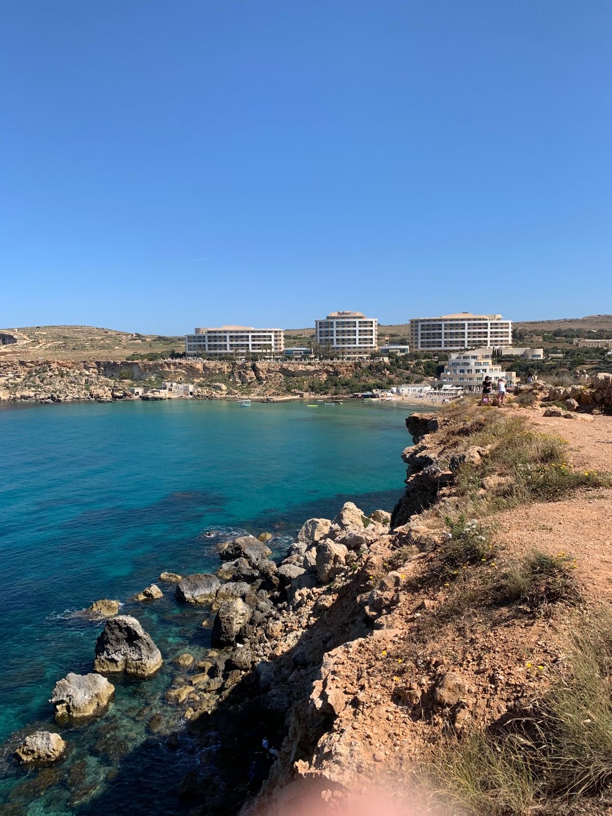 ゴールデンベイ。すごい景色。崖から落ちそう。