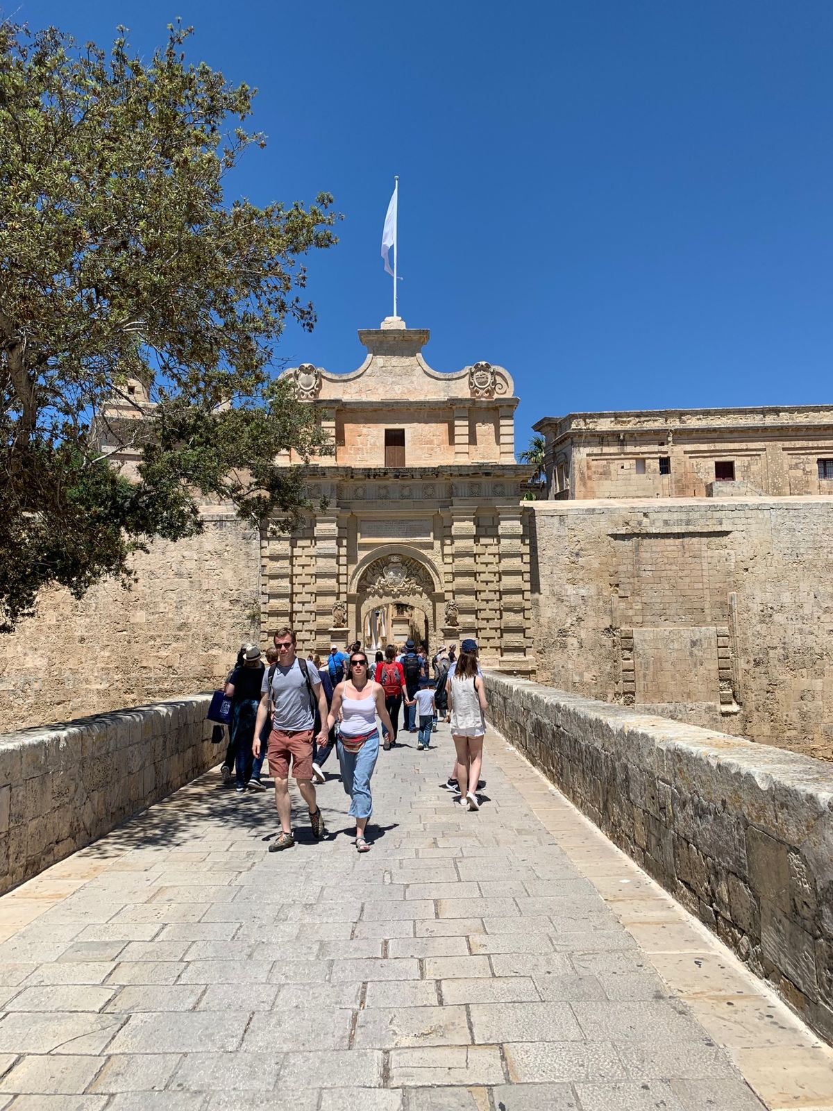 古都イムディーナ。タイムスリップしたかの様な街。ところでミュージアムがあっ...