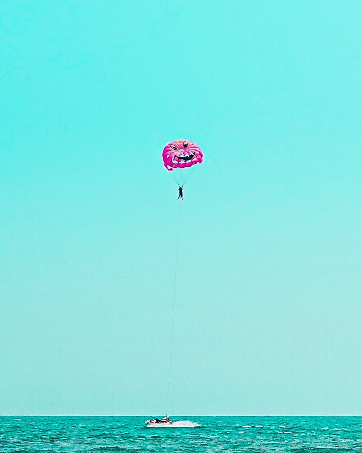 ミーケビーチは砂浜がどこまでも続き果てしなく広い。今までいくつかビーチは訪...