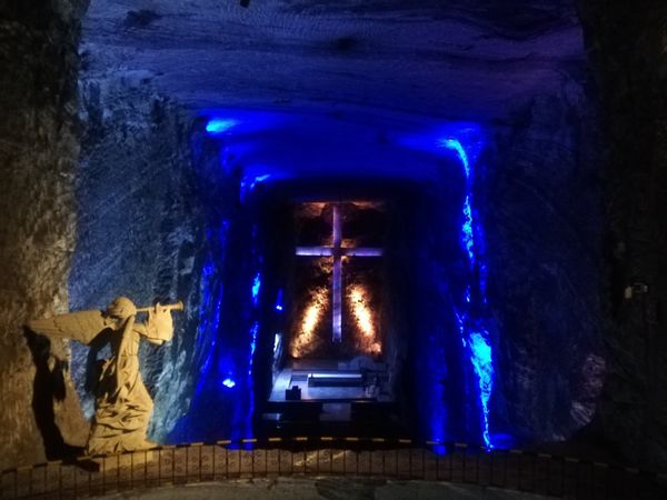 コロンビア・Bogotá「中南米放浪記 2019 🇨🇴」の写真：ボゴタからバスで一時間ほどの街シパキラに...