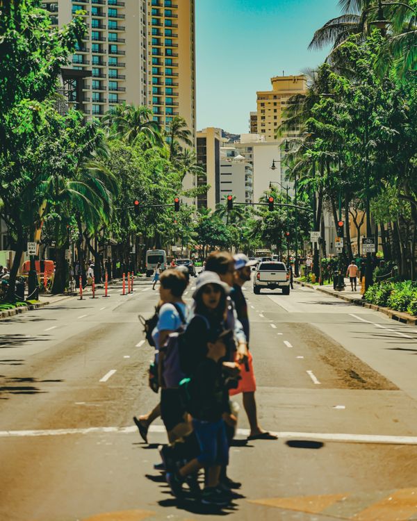 アメリカ(米国)・ハワイ「ハワイ家族旅行」の写真：ハワイホノルルのメイン通り「カラカウア通...