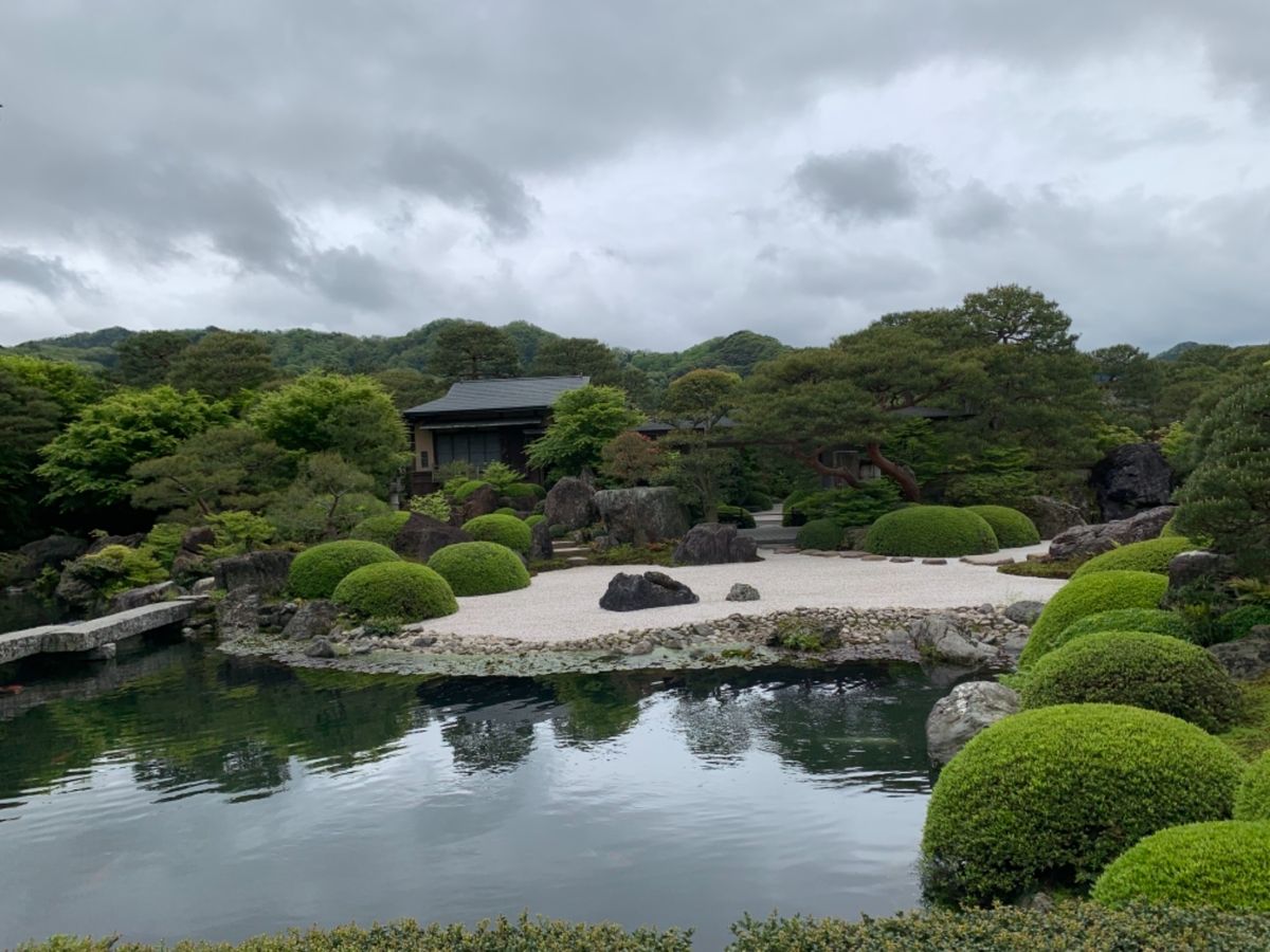 全然写真がなかった。
鳥取県から島根県の足立美術館へ車で向かいます。
...
