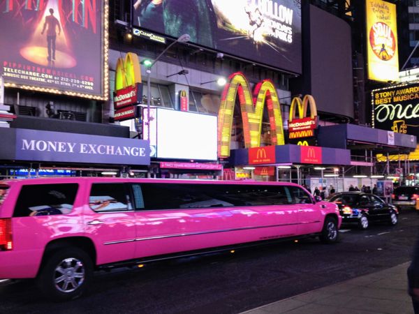 アメリカ(米国)・New York，San Francisco「ニューヨーク&サンフランシスコ」の写真：New Yorkの街は看板が大きくて大阪...