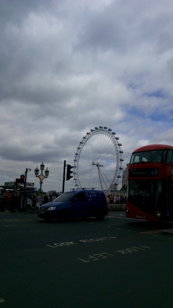 イギリス(英国)・ロンドン「ロンドン映画ロケ地巡りの旅」の写真：ロンドンアイには乗らずにビッグベンの前か...