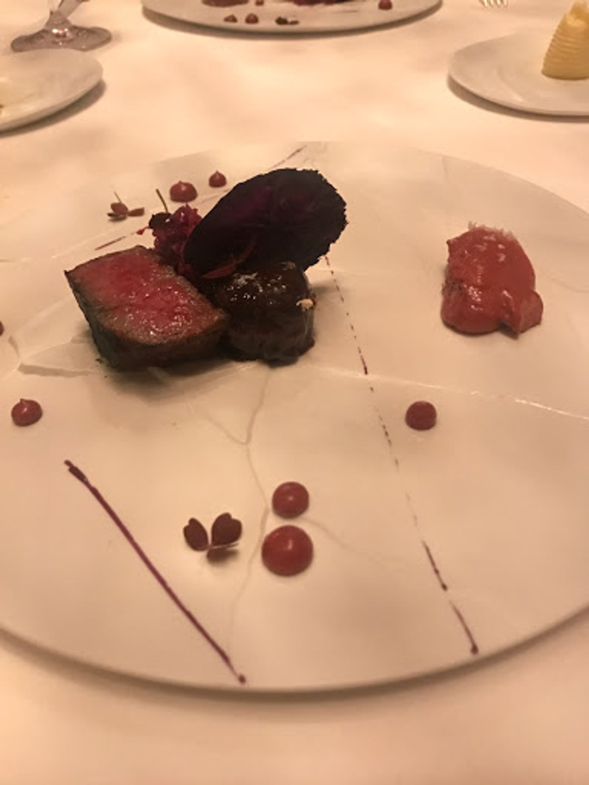 もう何を食べたのかまったく覚えていないけど、世界一美味いフレンチレストラン...