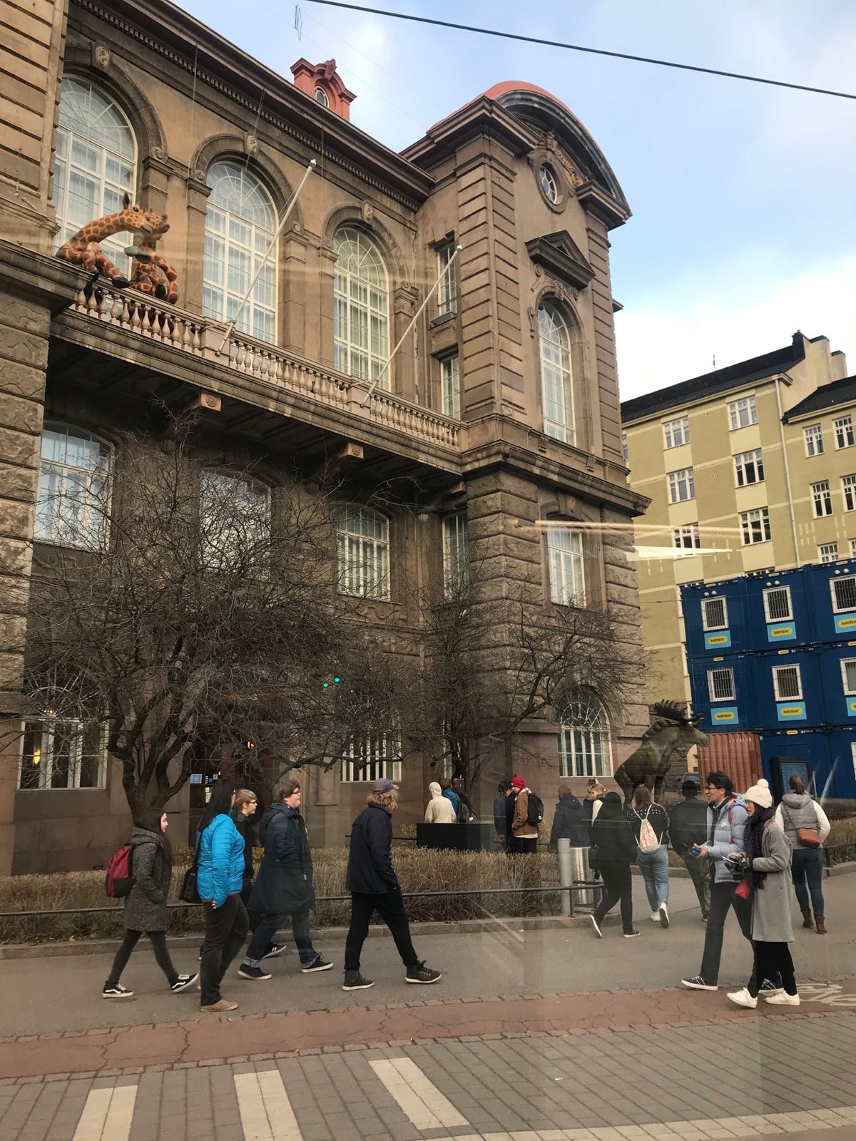 ヘルシンキ街歩き。電車もバスもわかりやすくって、とても周りやすい