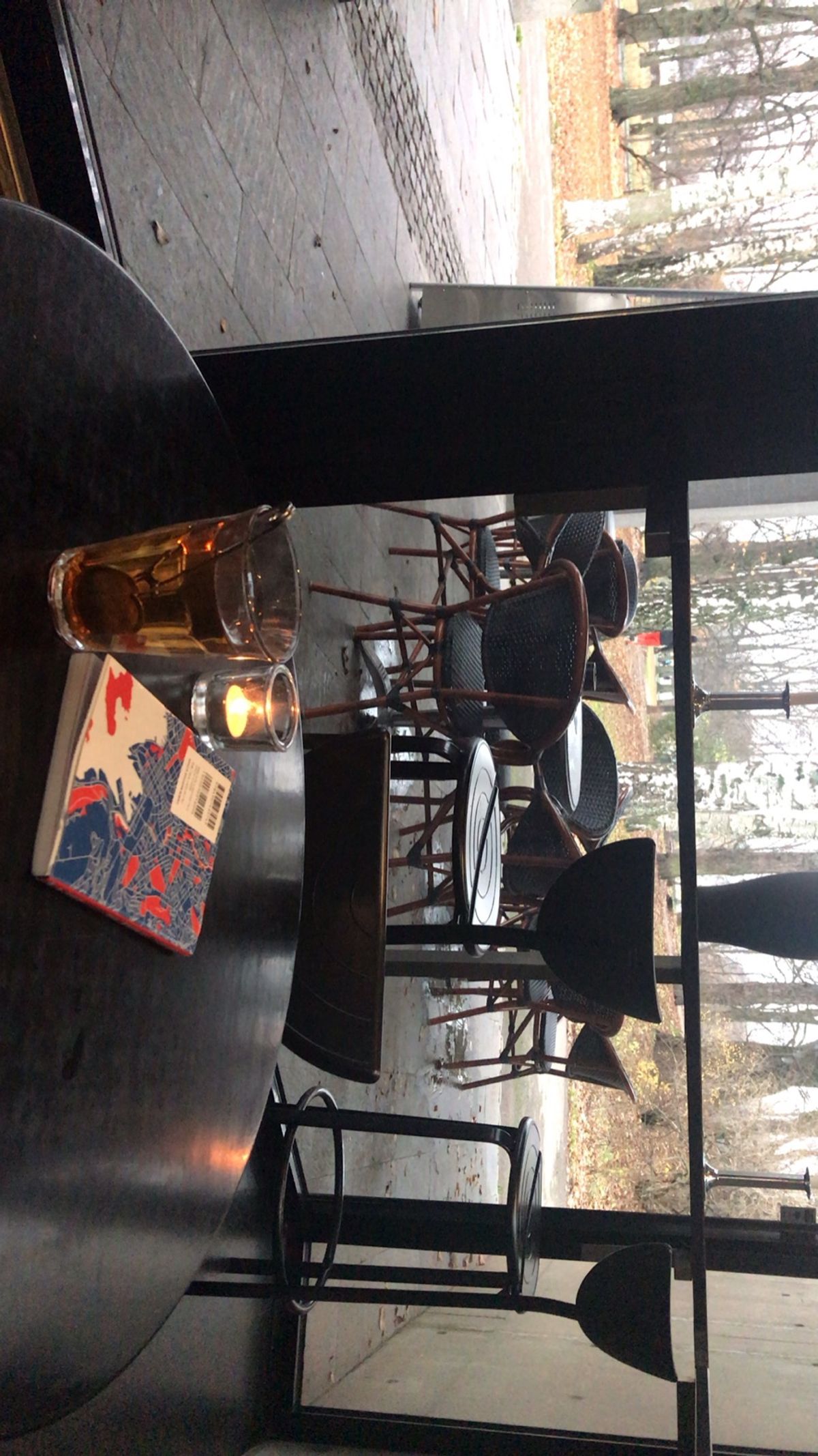 ヴィーゲラン彫刻公園。気になる彫刻いっぱい！ツボすぎる。公園内のカフェも雰...