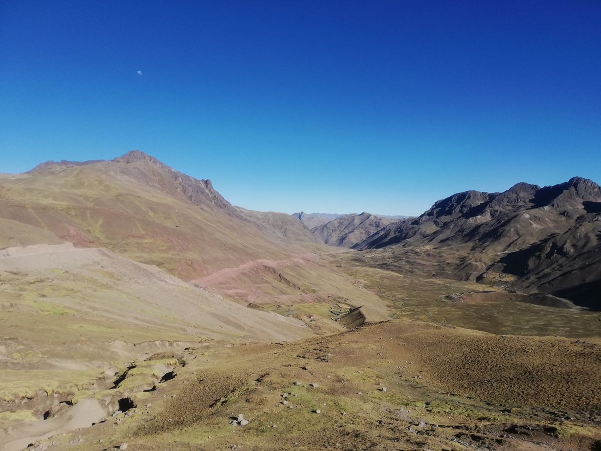 クスコからのツアーで人気のレインボーマウンテン。標高は5000mを超える。...