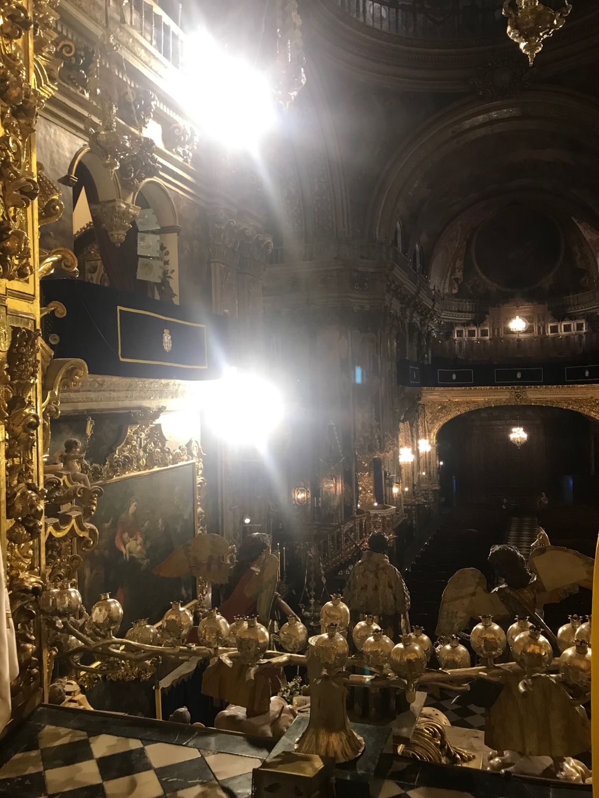 ここはサンファンデディオス教会。ガイドブックには載ってなかったけど近くを通...