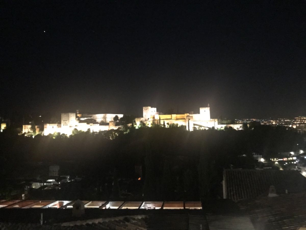 散歩風景と夜のアルハンブラ