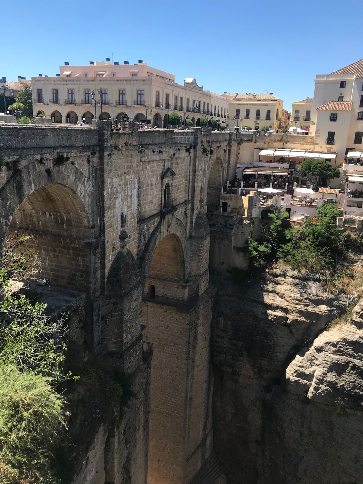 ロンダ。この橋を見たかったー！圧巻です