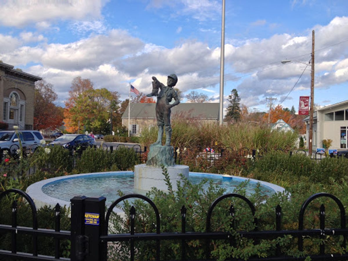 ニューヨーク州のエレンビルへ
大都会のところ(地名がわからない笑)と比べて...