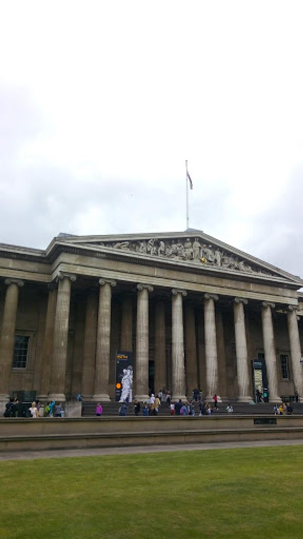 イギリス(英国)・ロンドン「ロンドン映画ロケ地巡りの旅」の写真：大英博物館で行われているマンガ展を見に。...