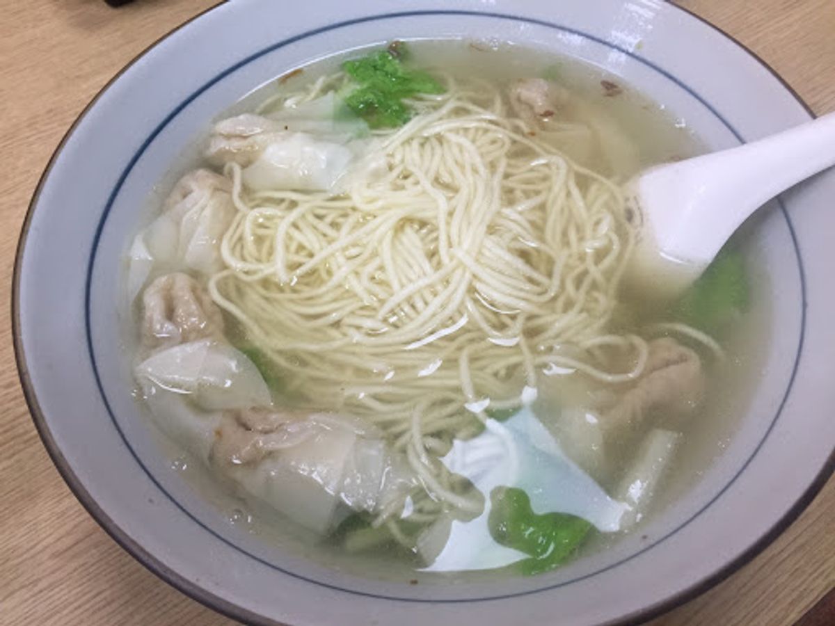 選挙祭り直前の腹ごしらえ。

右上は、人生で一番美味かったレバー。
レバー...