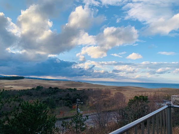 日本・鳥取県、大阪府「鳥取」の写真：寒いから砂丘には行きませんでしたがすぐそ...
