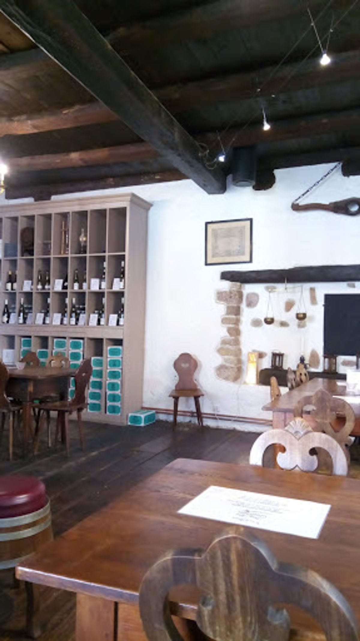 ワイナリーは、二軒ほど訪れました。
最初のワイナリーは、以前にも行った事が...