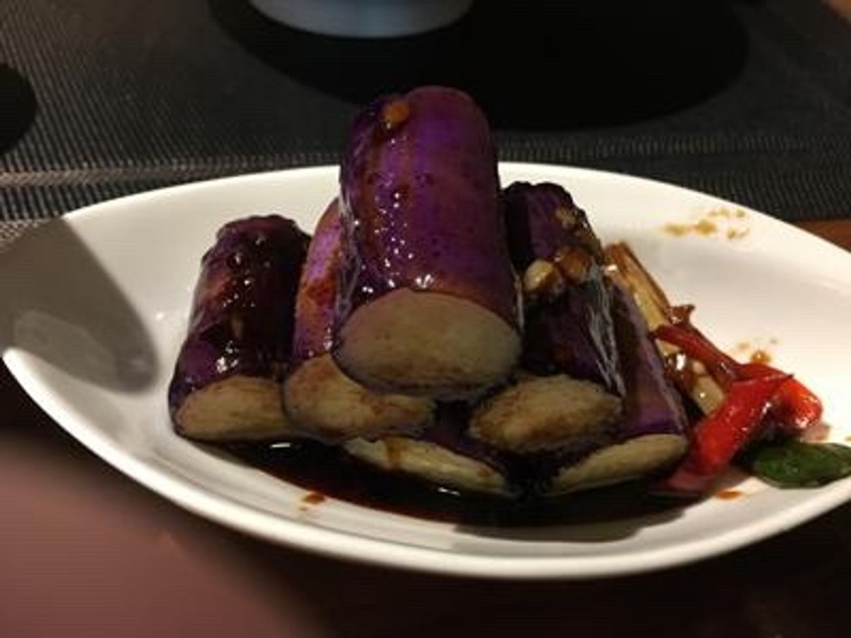 もちろん牛肉麺おいしかったけど、このナスもサイコー。