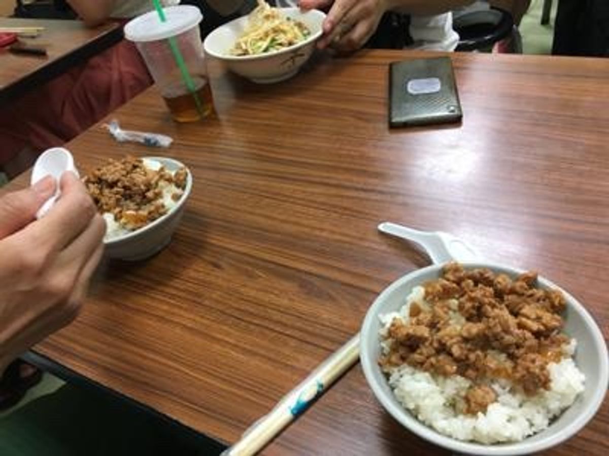 ルーロー飯。130円くらい