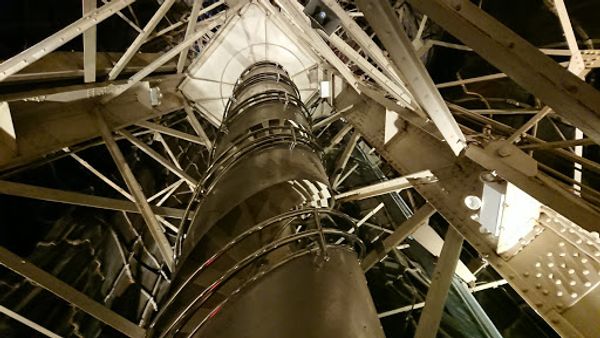 アメリカ(米国)・ニューヨーク　ナイアガラ「ニューヨーク」の写真：自由の女神の中がこんなだなんて驚き。