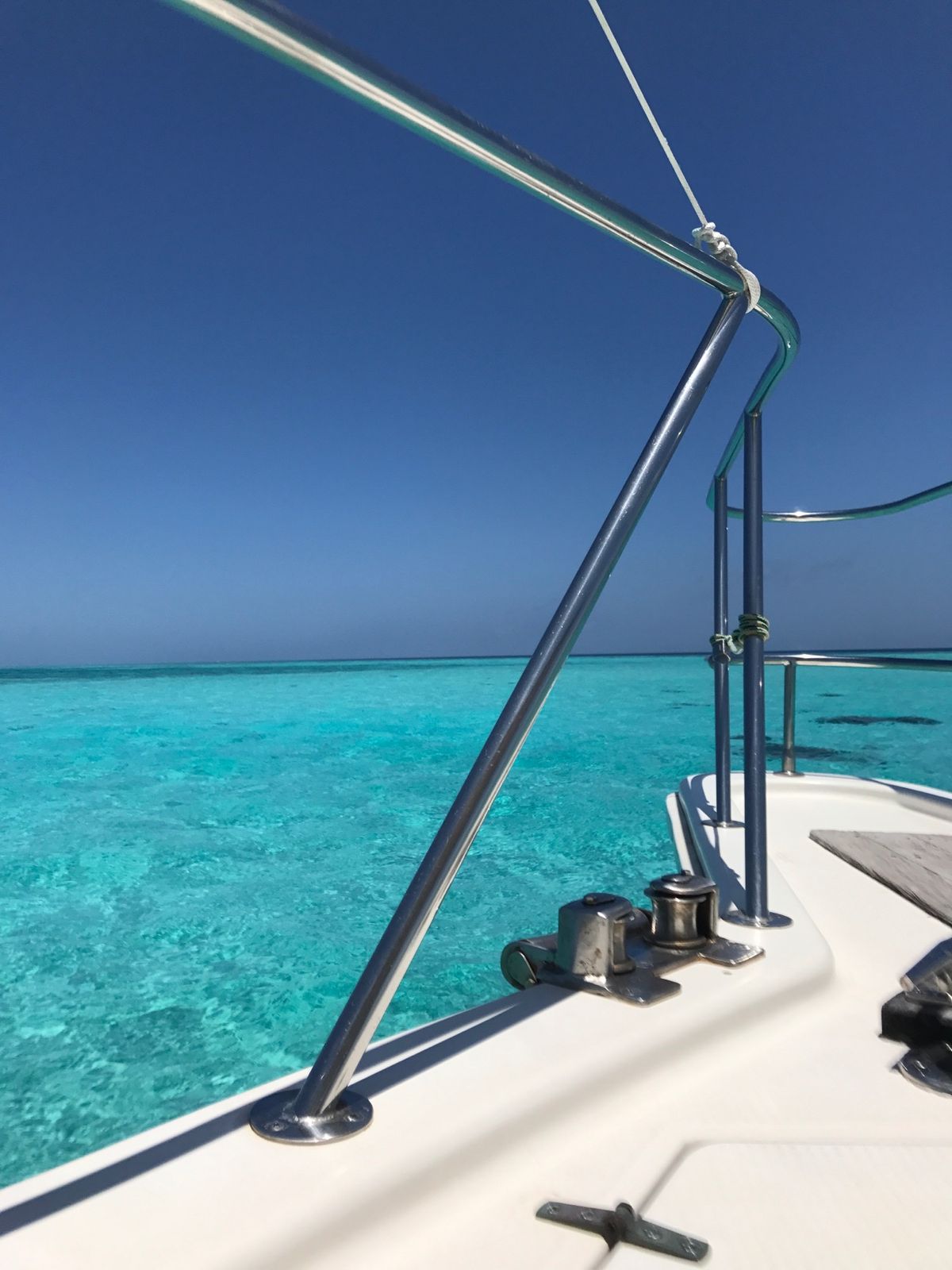 宮古島に行ったら必ず行く八重干瀬（やびじ）のシュノーケリングツアー。ここは...