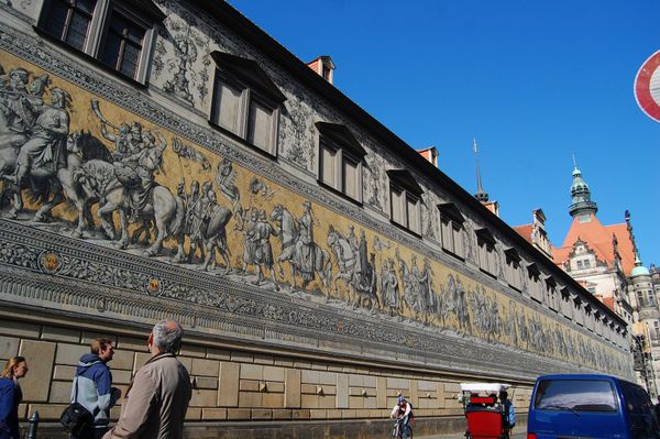 ドイツ・ドレスデン、クアオルト・ラーテン、ベルリン「チェコ・ドイツ旅行【ドイツ】」の写真：ドレスデン城、シュタールホーフの外壁