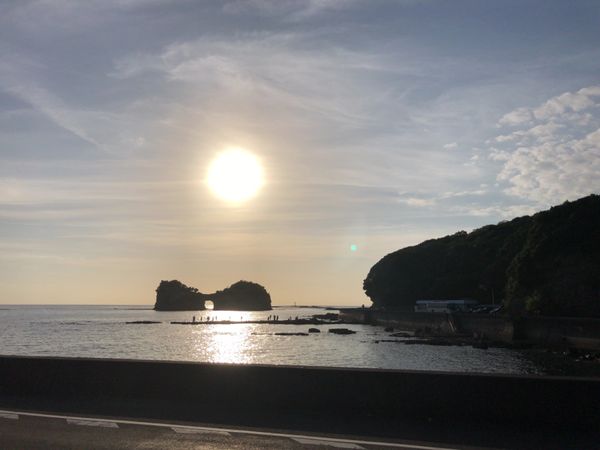 日本・南紀白浜「熊野・南紀白浜温泉の旅」の写真：南紀白浜温泉に宿泊。海岸では花火大会と灯...